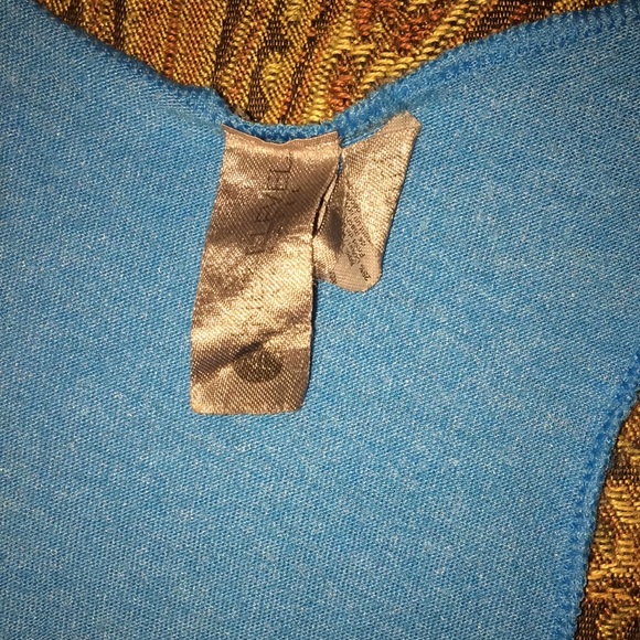 Shirt - Picture 2 of 3